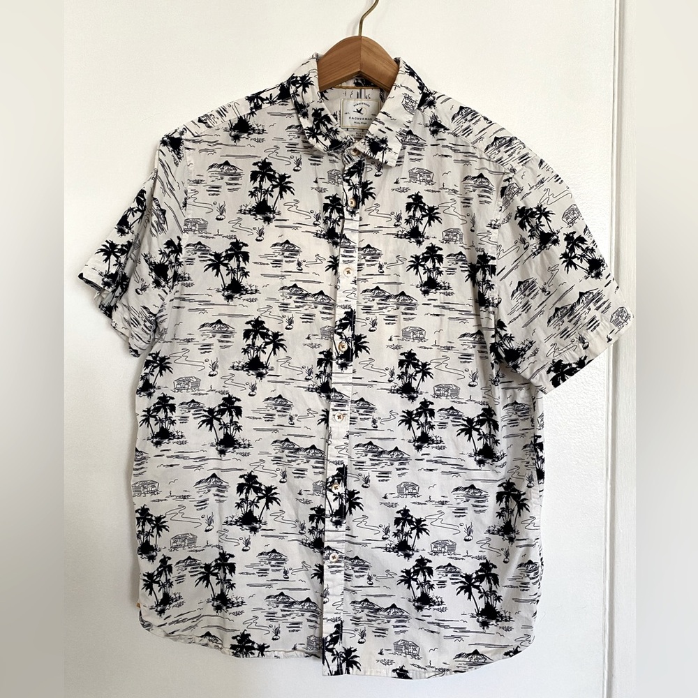 Cactusman Ricky Singh Short Sleeve Button Up 70's Island Print Slimfit, Large!